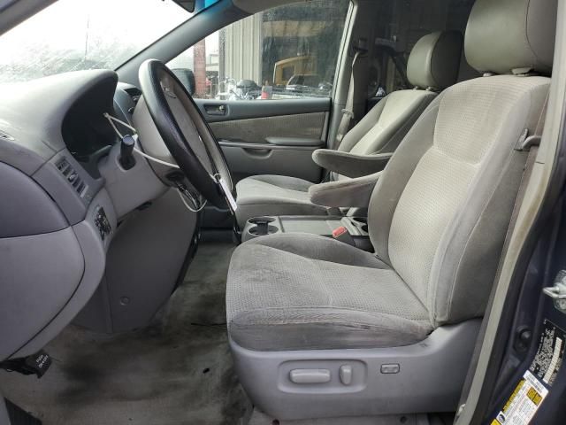 2010 Toyota Sienna CE