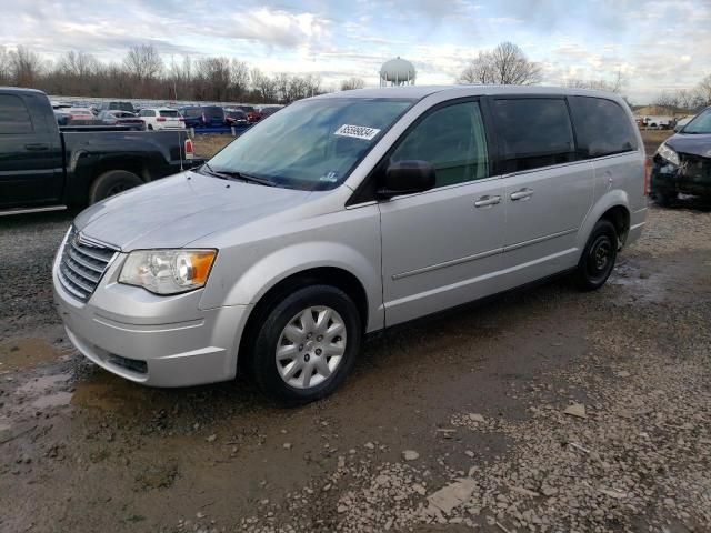 2009 Chrysler Town & Country LX