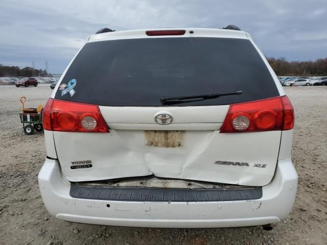 2010 Toyota Sienna XLE