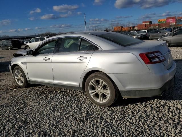 2016 Ford Taurus SE