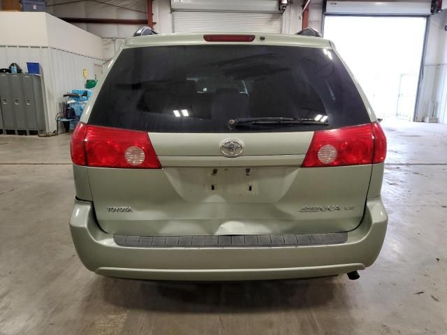 2009 Toyota Sienna CE