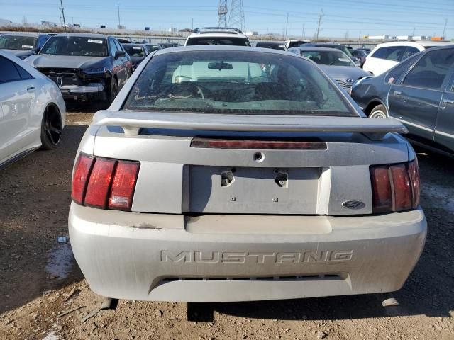 2004 Ford Mustang