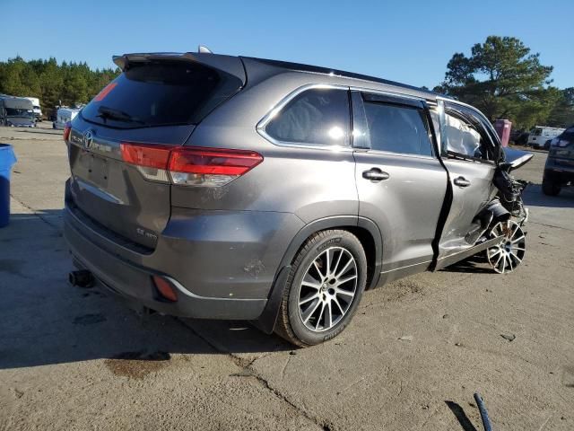 2018 Toyota Highlander SE