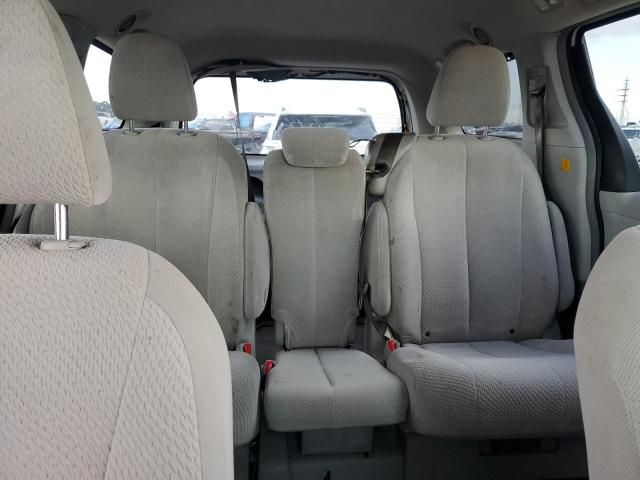 2011 Toyota Sienna LE