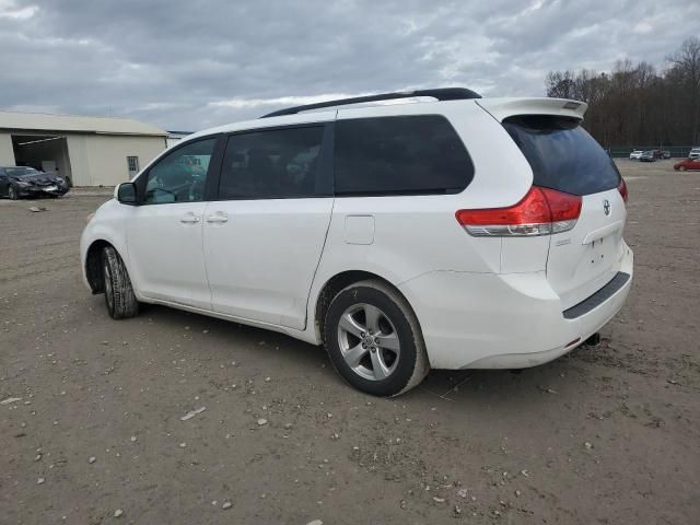 2013 Toyota Sienna LE