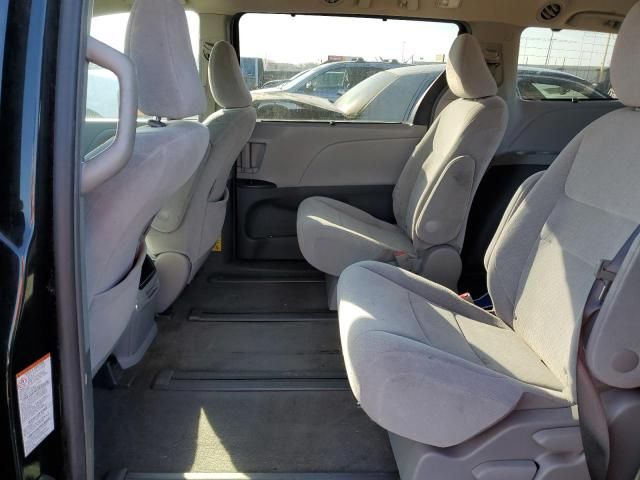 2015 Toyota Sienna LE