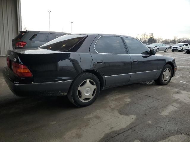 1999 Lexus LS 400