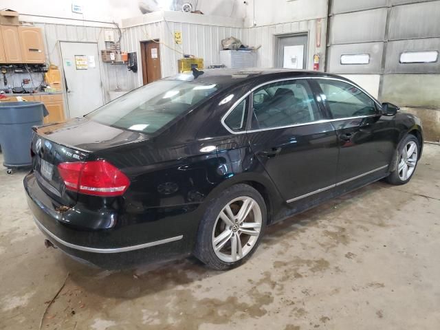 2012 Volkswagen Passat SEL