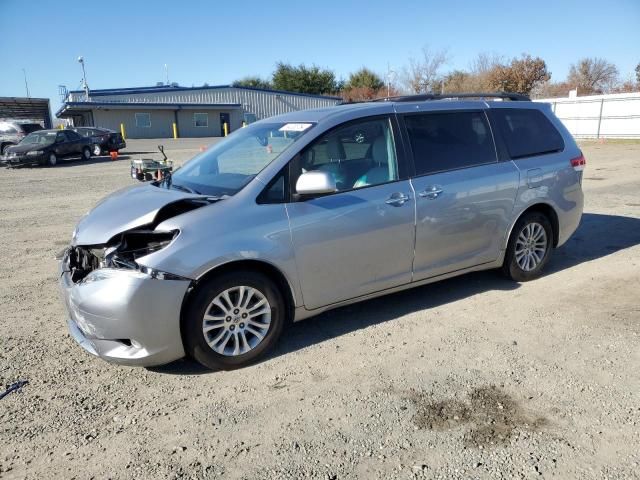 2012 Toyota Sienna XLE