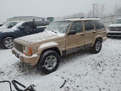 Lots with Bids for sale at auction: 1999 Jeep Cherokee Sport