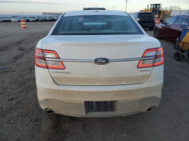 2013 Ford Taurus SE