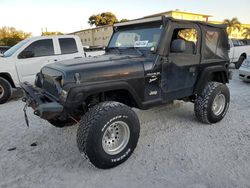 1999 Jeep Wrangler / TJ Sport en venta en Opa Locka, FL