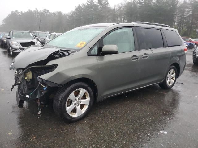 2012 Toyota Sienna LE