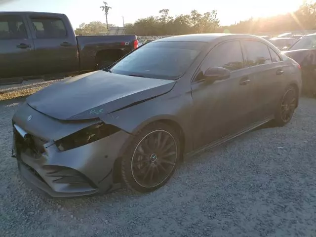 2021 Mercedes-Benz A 35 AMG