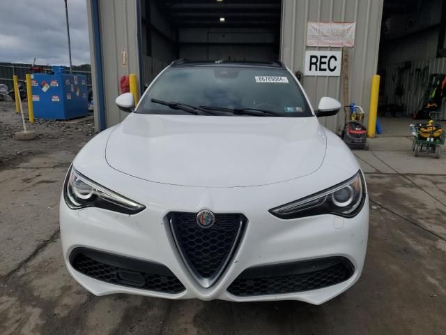 2022 Alfa Romeo Stelvio TI