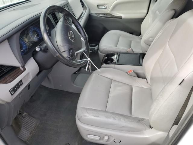 2016 Toyota Sienna XLE