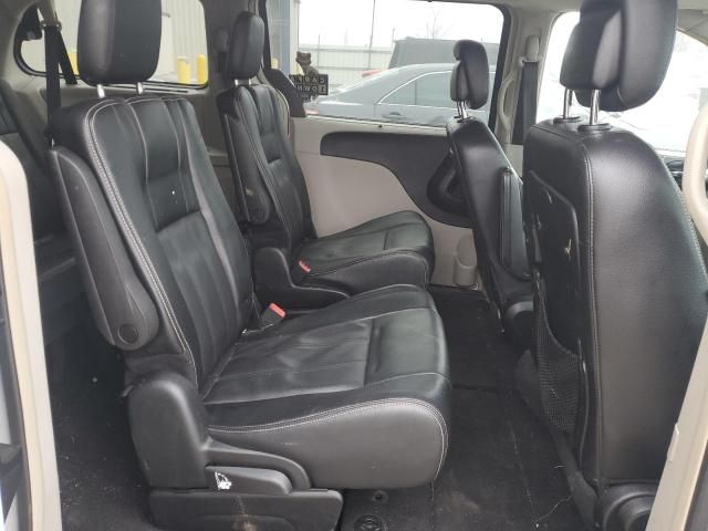 2015 Chrysler Town & Country Touring