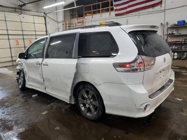 2014 Toyota Sienna Sport