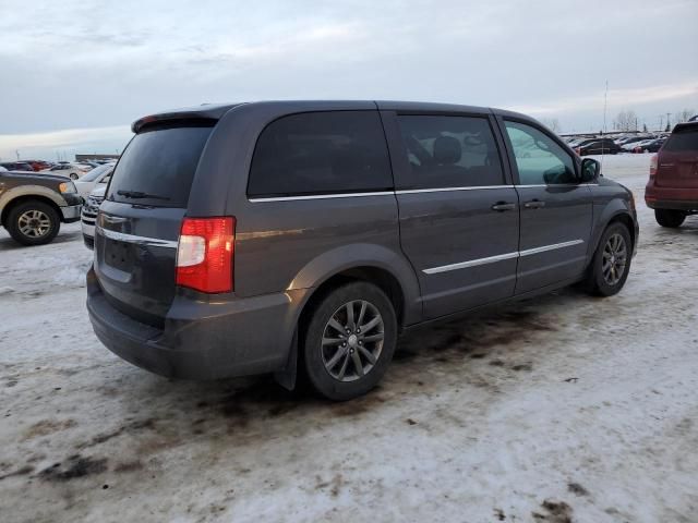 2015 Chrysler Town & Country S