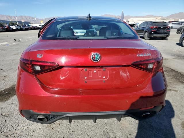 2017 Alfa Romeo Giulia TI Q4