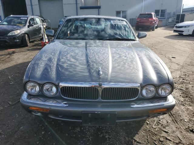 2003 Jaguar XJ8