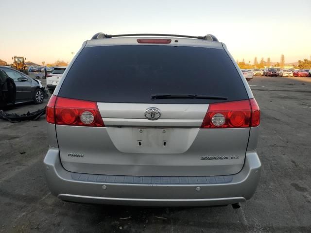 2007 Toyota Sienna XLE