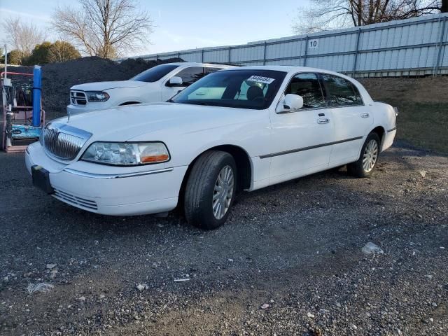 2003 Lincoln Town Car Signature