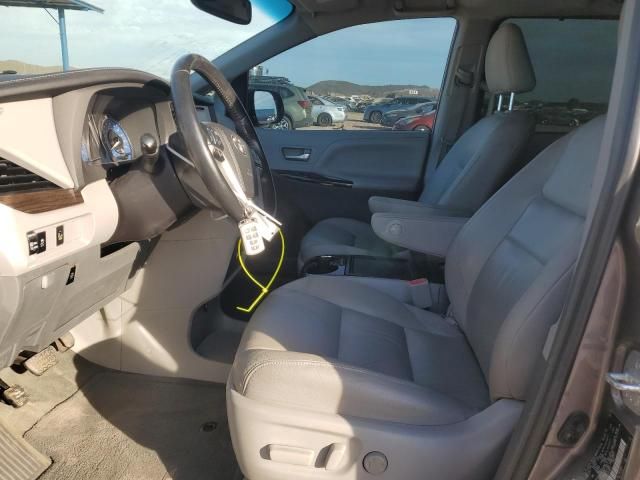 2015 Toyota Sienna XLE