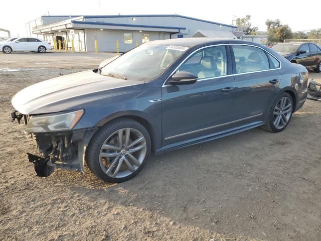 2017 Volkswagen Passat R-Line