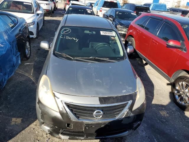 2013 Nissan Versa S