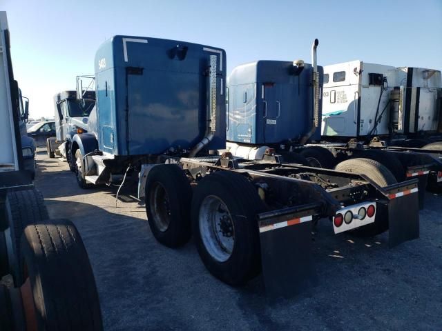 2005 Kenworth Construction T800