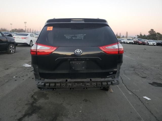 2017 Toyota Sienna LE