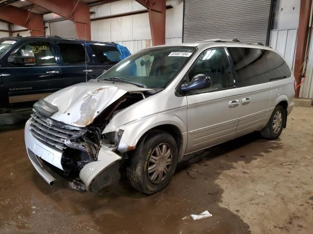 2005 Chrysler Town & Country Limited