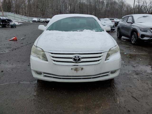 2005 Toyota Avalon XL