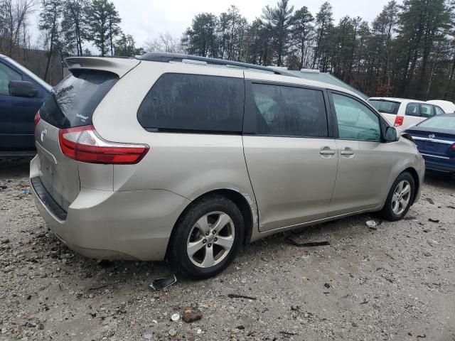 2015 Toyota Sienna LE