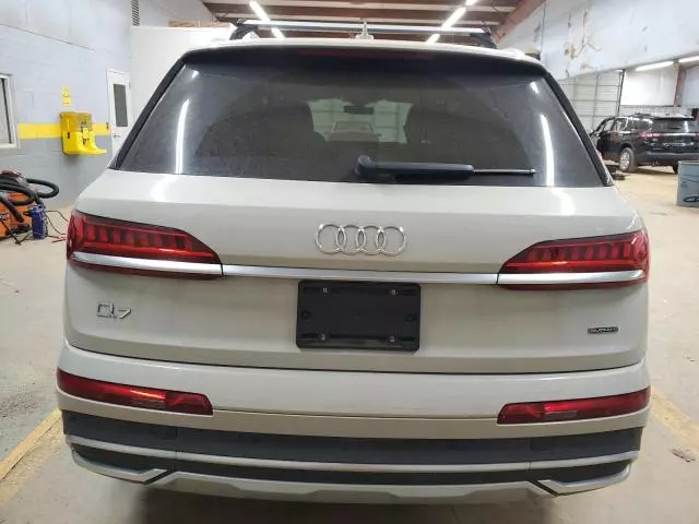 2021 Audi Q7 Premium Plus