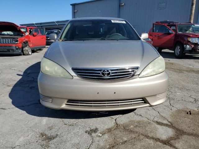 2005 Toyota Camry LE