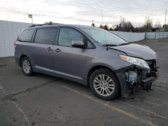 2011 Toyota Sienna XLE