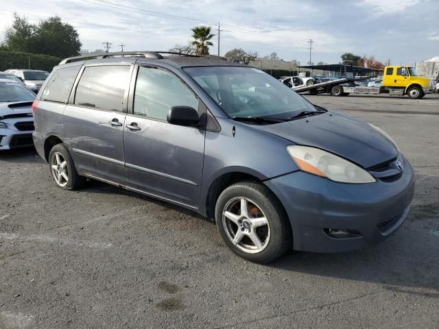 2006 Toyota Sienna LE