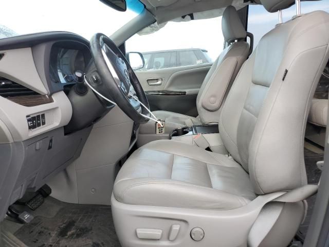 2016 Toyota Sienna XLE