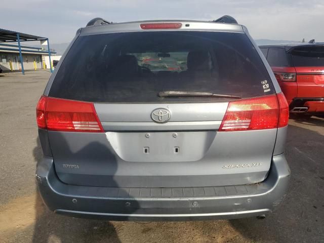 2004 Toyota Sienna XLE