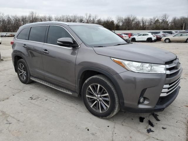 2018 Toyota Highlander SE