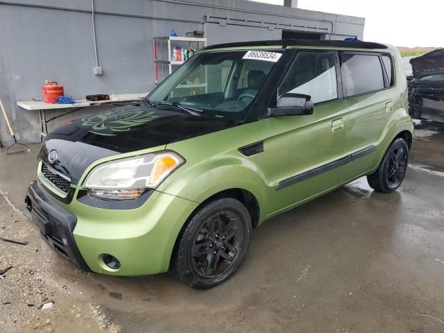 2010 KIA Soul +