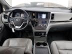 2018 Toyota Sienna XLE