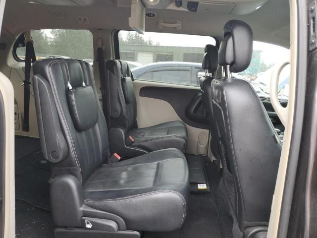 2015 Chrysler Town & Country Touring