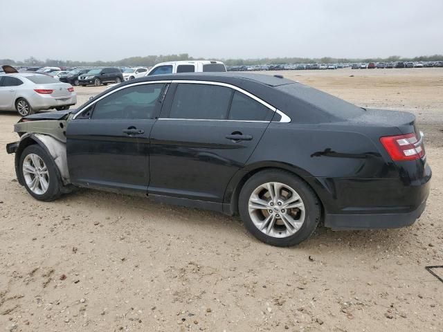 2018 Ford Taurus SEL