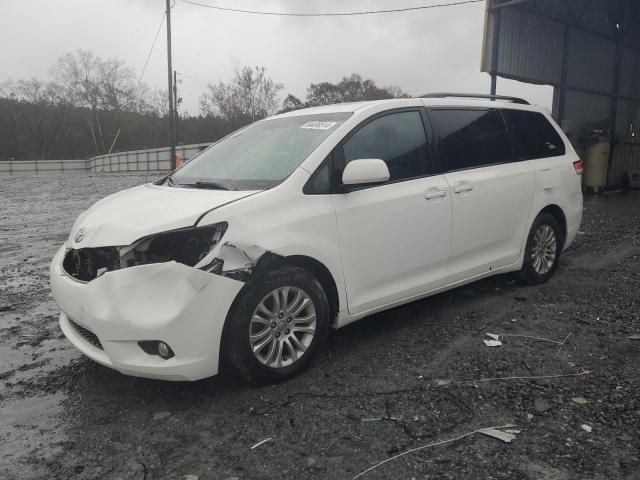 2011 Toyota Sienna XLE