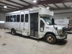 2009 Ford Econoline E450 Super Duty Cutaway Van