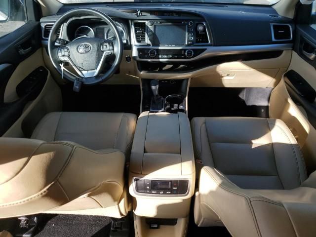 2019 Toyota Highlander SE