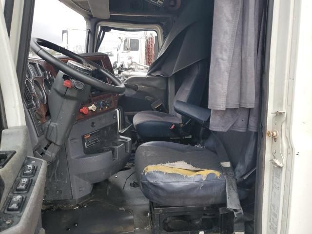 2011 Mack 600 CXU600